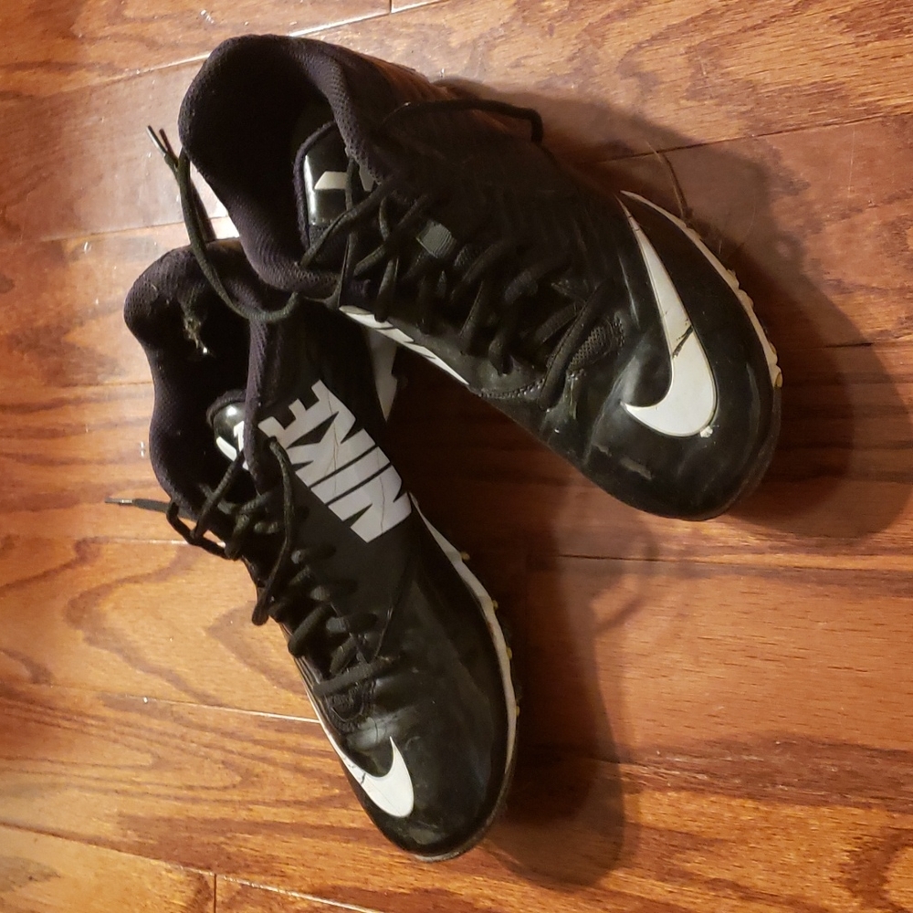 Nike baseball cleats